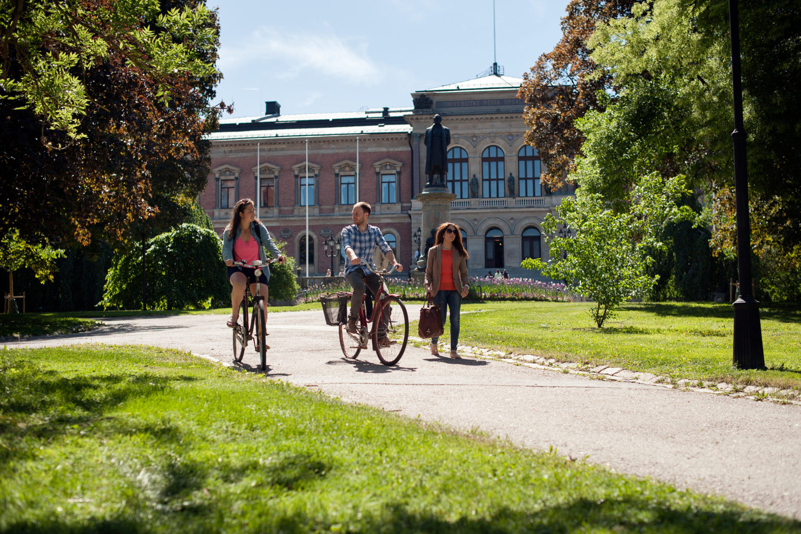 Foto: Cecilia Larsson Lantz Studenter som cyklar