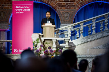 Previous SI scholarship holder Moyukh Chowdhury is giving speech at the SI Diploma Ceremony 2018 at the Stockholm City Hall.
