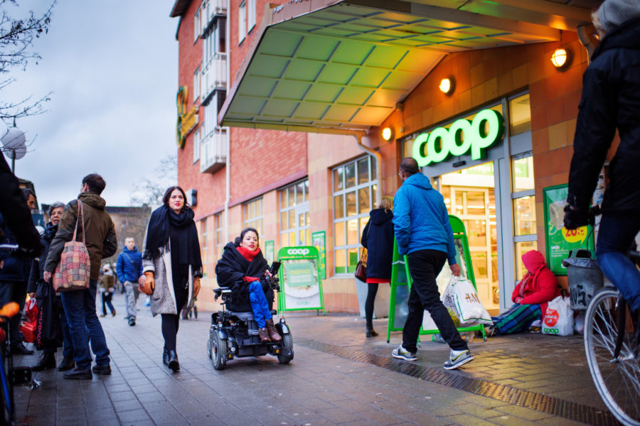 simon_paulin-grocery_shopping-5276