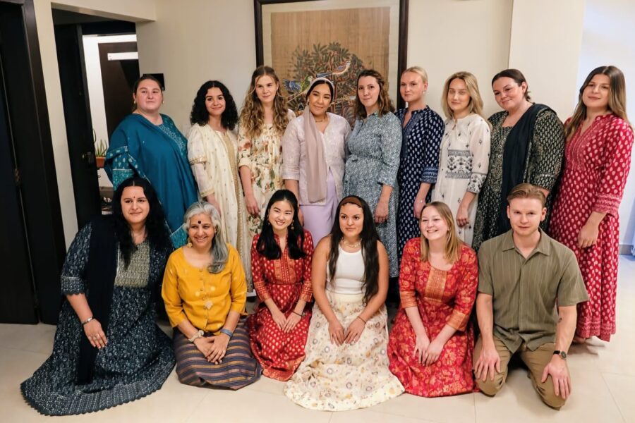 Group photo of exchange students from Sweden in India.